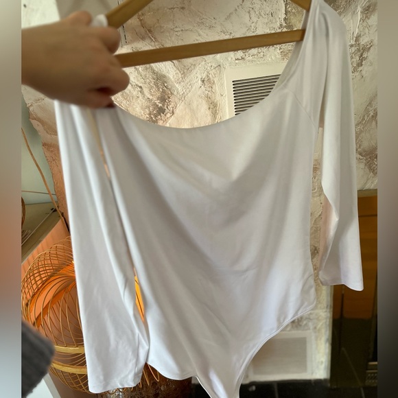 NEW ARITZIA BODYSUIT - Picture 3 of 5